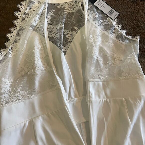 Bebe White Lace Detail Garment - Picture 5 of 6